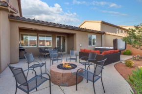 Paradise Village Resort 86 Private Hot Tub, Game System, Community Amenities, and more